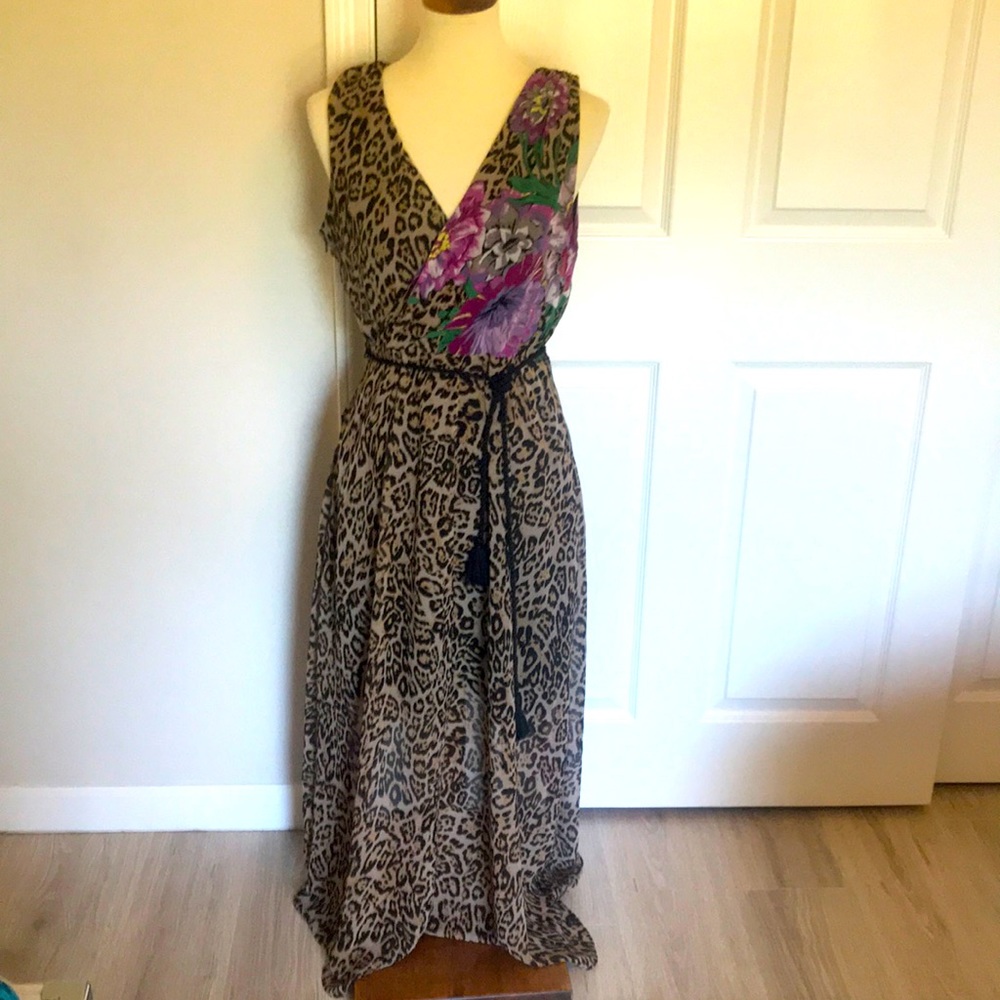 Brand New Sexy INC leopard print size 10 Petite